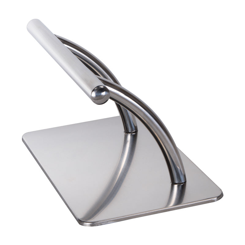 Chrome hairdressing stool BD-07 by Beauty System with adjustable height and cushioned seat for salon styling.