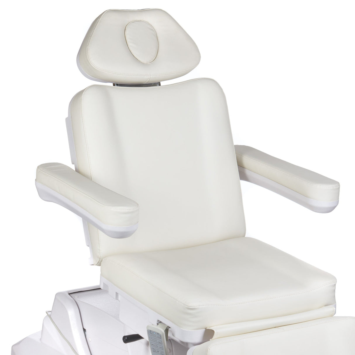 White electric beauty chair BR-6686A by Beauty System, featuring adjustable headrest and cushioned upholstery for salon treatments.
