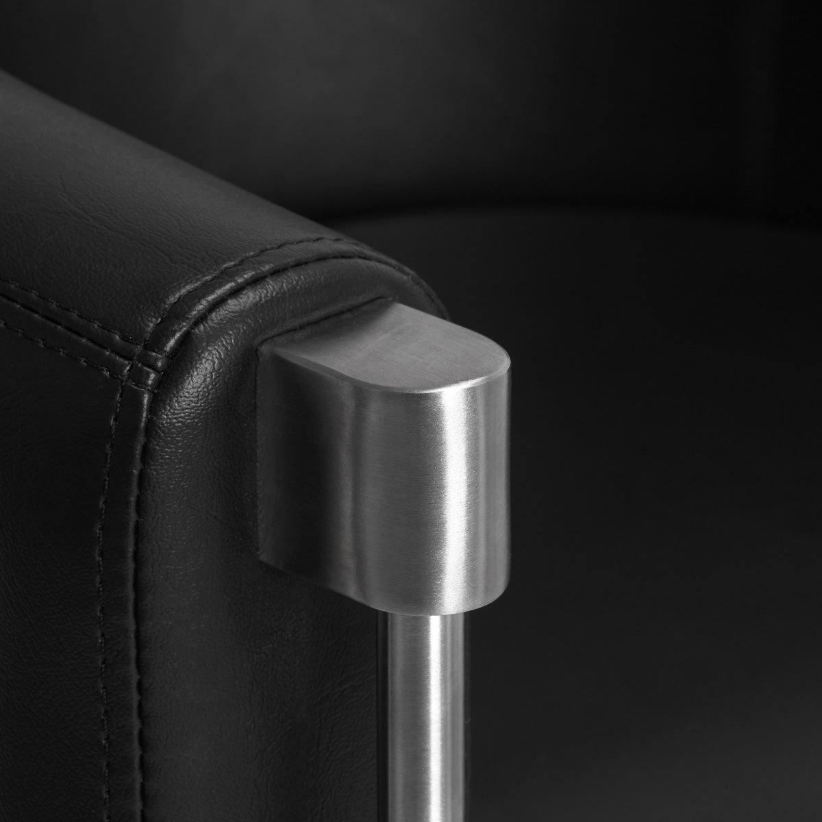 Gabbiano hairdressing chair Burgos black - BVShop