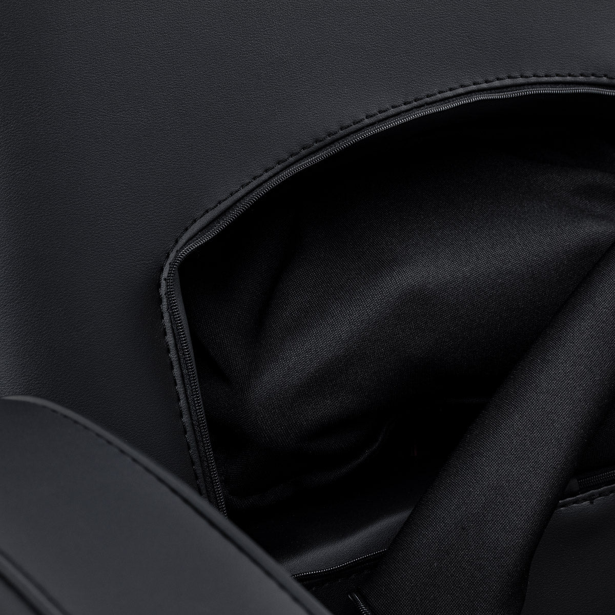 Gabbiano Continental Massaažiga Barberitool – Must · Tagapaneeli detail