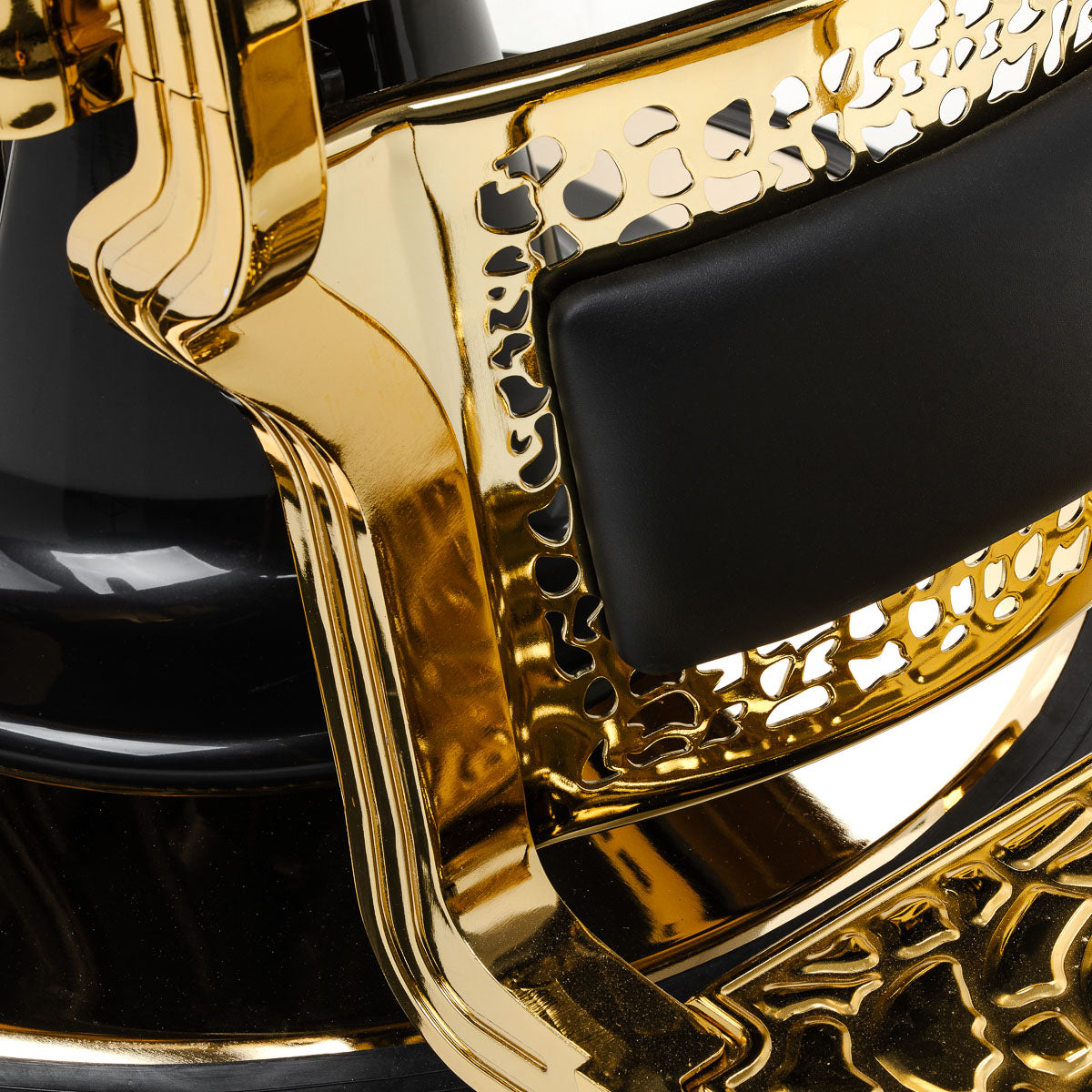Gabbiano Niccolo black and gold barber chair for salon use