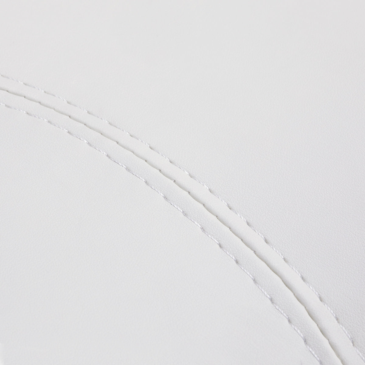 Azzurro Special 152 Meistritool – Lumivalge · Polstri õmbluste detail